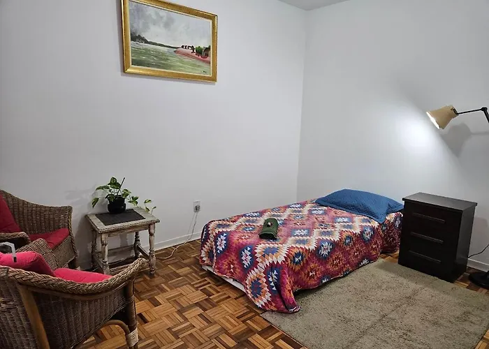 Espaco Semente Poa Violeta Pensión Porto Alegre
